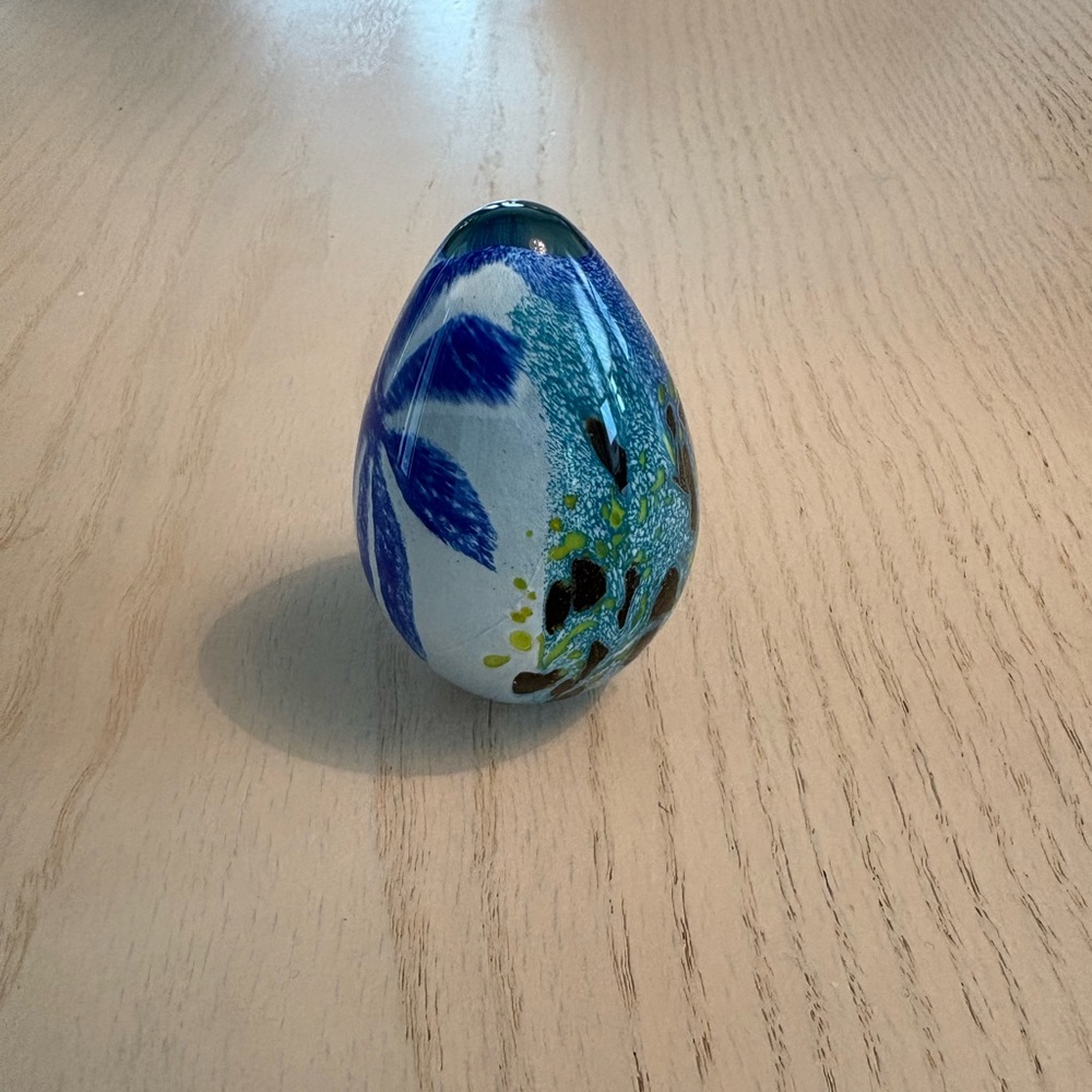 Blue and White Artistic Glass Egg